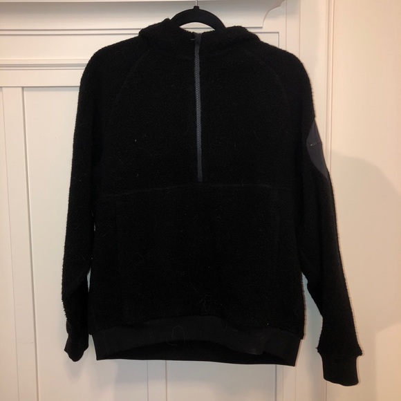 *SOLD* Outdoor Voices Half Zip Megafleece - Picture 1 of 4